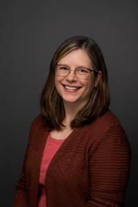 Kristy Dean, Ph.D., DISTINGUISHED UNDERGRADUATE MENTORING AWARD
